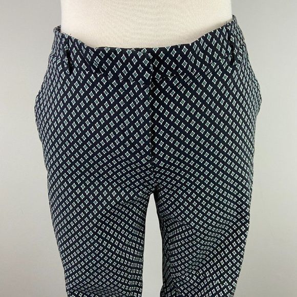 CAROLINA BELLE Blue & Green Geometric Print Cropped Trousers - Picture 3 of 10